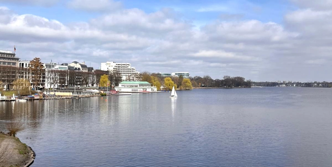 Together, we create innovative insurance solutions that connect people and strengthen businesses - responsibly and in partnership.